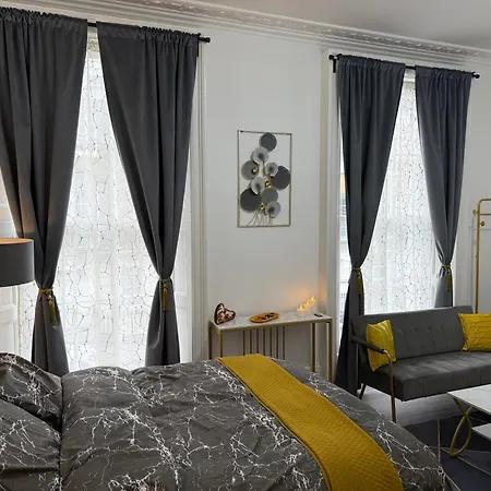 Luxury Studio In Victoria, 7 Minutes Walk To Victoria Station, Room 6 London Exterior foto