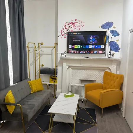 Luxury Studio In Victoria, 7 Minutes Walk To Victoria Station, Room 6 London Exterior foto