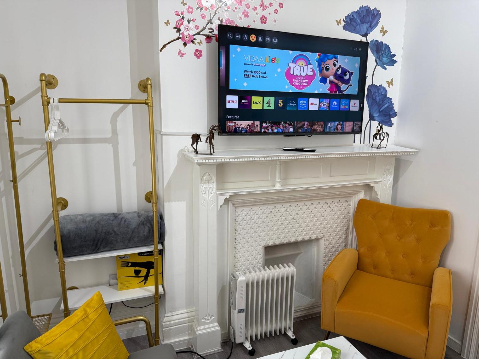 Luxury In Victoria, 7 Minutes Walk To Victoria Station, 6 Homestay *