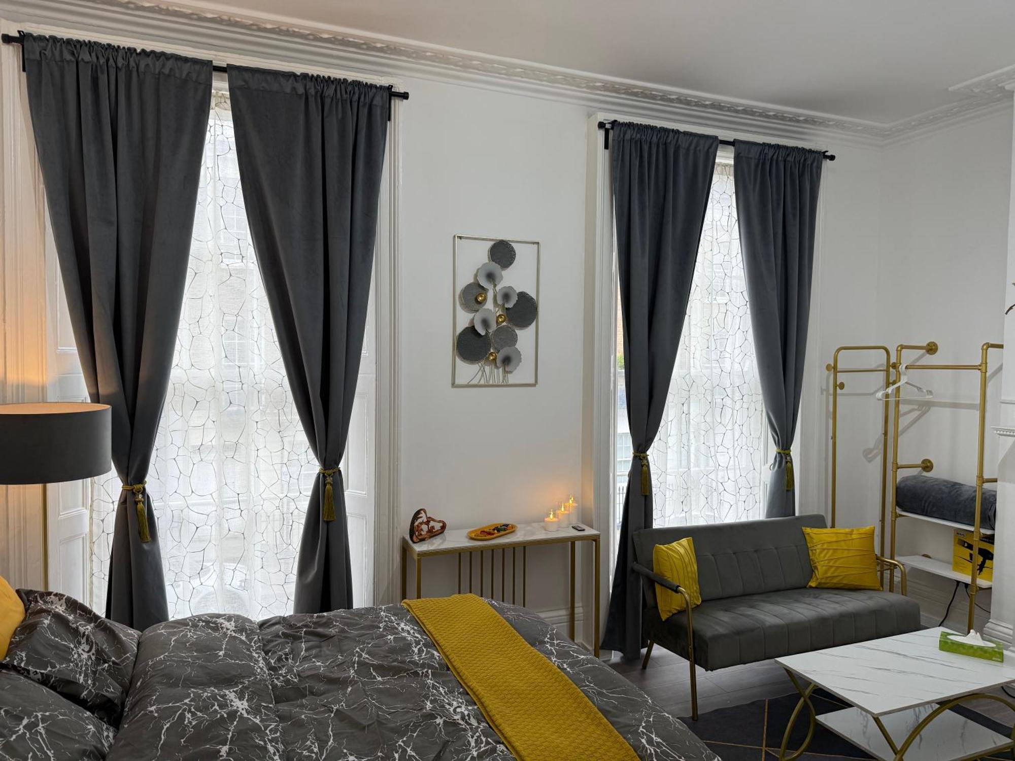 Luxury In Victoria, 7 Minutes Walk To Victoria Station, 6 *